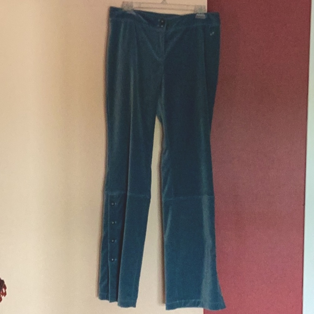 New Yansi Fugel Velvet bell bottoms jeans, size 8 - Picture 2 of 4